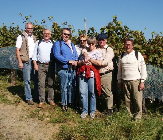 v.l.r.: Gebhard Gerken, Dieter Breuer, Peter Marx, Inge Breuer, Annemarie Weckauf, Erhard Weckauf und Heinz Breuer